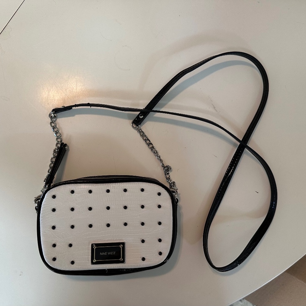 Nine West puse